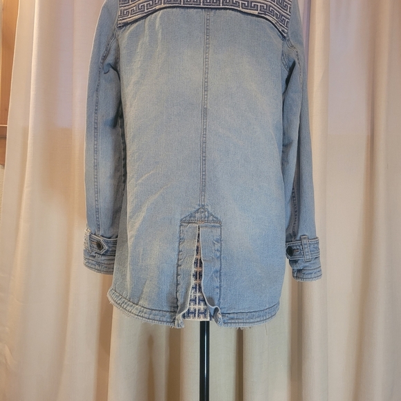 Free People, Women's Light Blue Denim Jacket with Faux Shearling, Size M - Picture 8 of 13